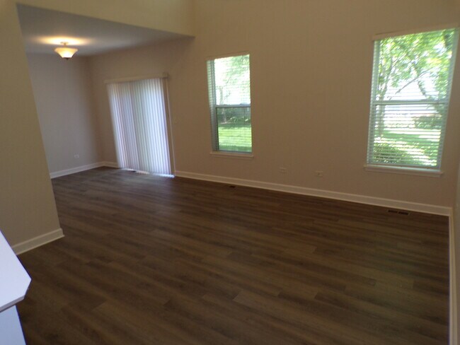 Building Photo - 457 Littleton Trail