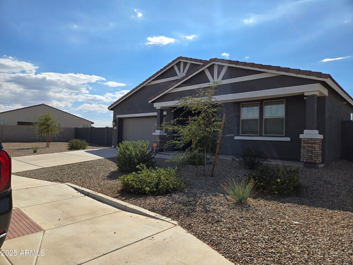 Foto principal - 11854 N Uphoff Dr