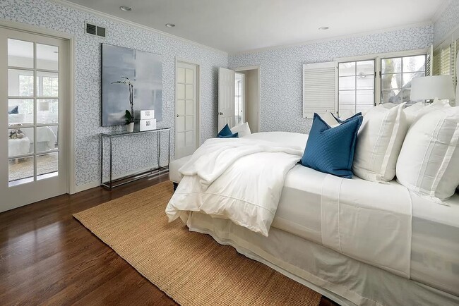 Foto del edificio - 325 Arden Rd