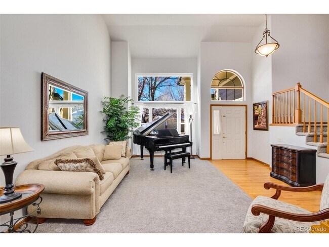 Building Photo - 15581 Flowerhill Cir