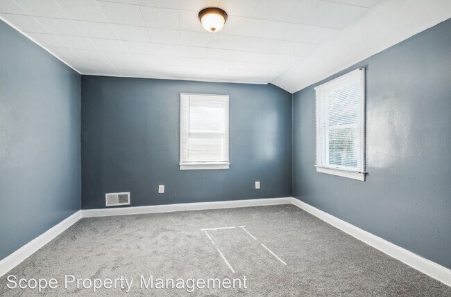 Foto del edificio - 5 br, 2 bath House - 5000 Naples Avenue