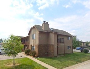 Building Photo - 58 Peachtree Ln