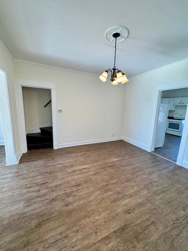 Foto del edificio - 906 Charlotte St