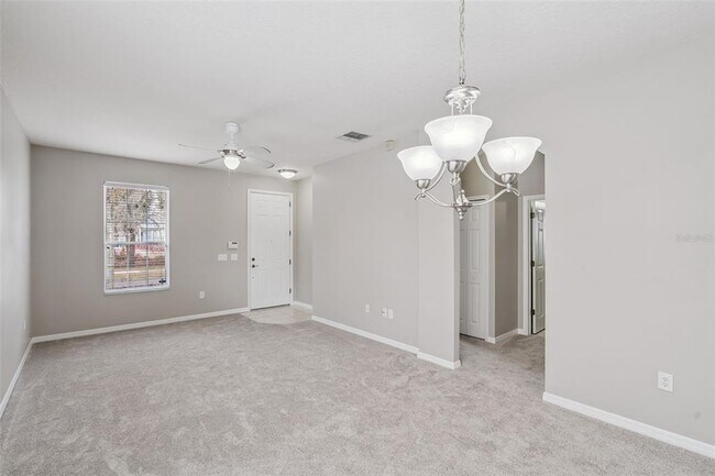 Foto del edificio - 5317 Keenes Pheasant Dr