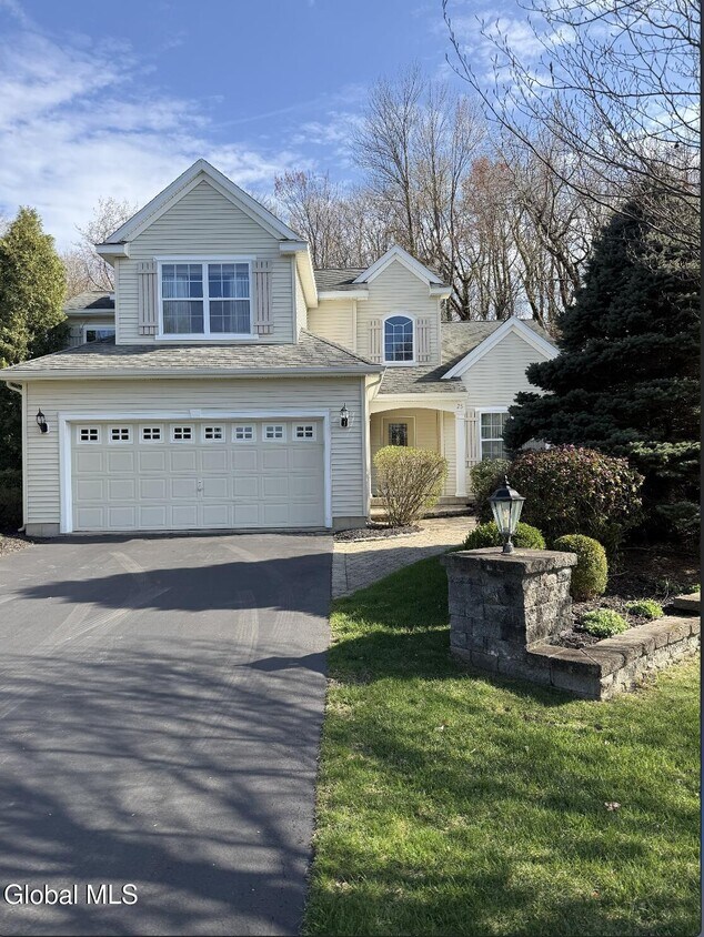 Foto del edificio - 25 Brittany Oaks