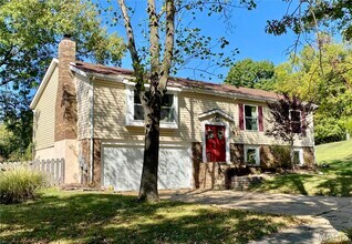 Building Photo - 9 Tree Hill Ct