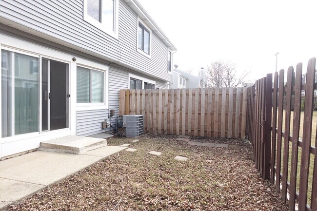 Foto del edificio - 1996 Georgetown Ln