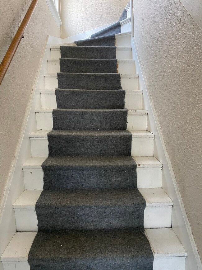 Front Stairs - 66 S Main Ave