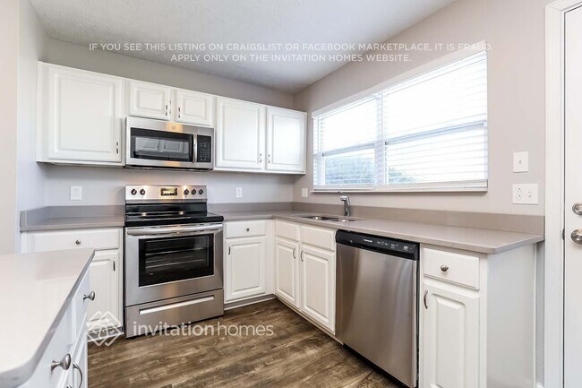 Building Photo - 1761 Stone Hollow Ct