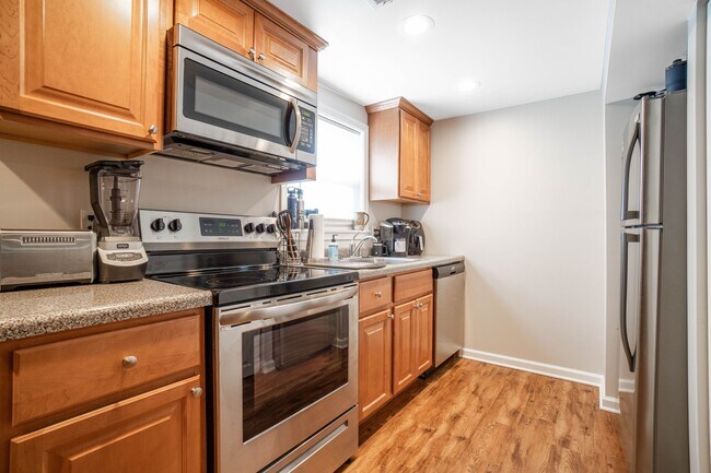 Foto del edificio - 1378 Bower Hill Rd