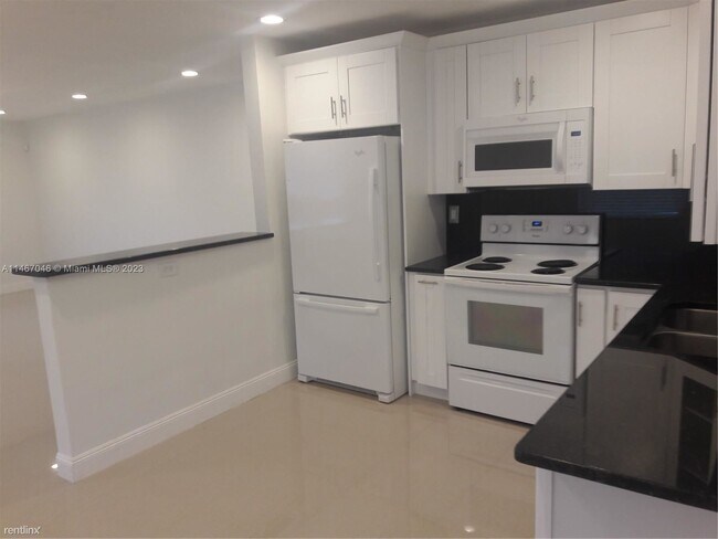 Foto del edificio - 3 br, 2 bath House - 3801 NE 18th Ave