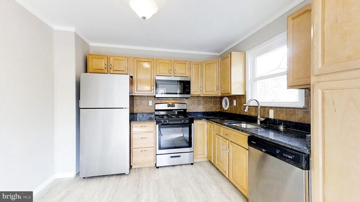 300 Bowers Ave, Runnemede, NJ 08078 House Rental in Runnemede, NJ