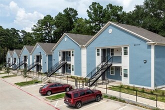 Building Photo - 3730 Boettcher Dr Building Photo - 3730 Boettcher Dr
