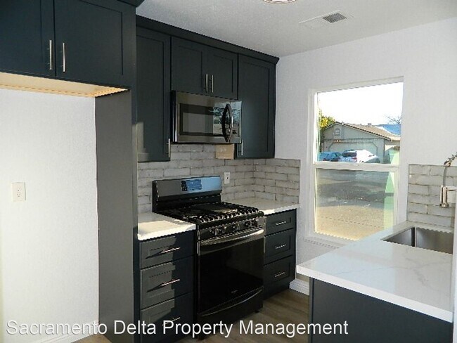 Building Photo - 2 br, 2 bath House - 3 Brenham Ct.