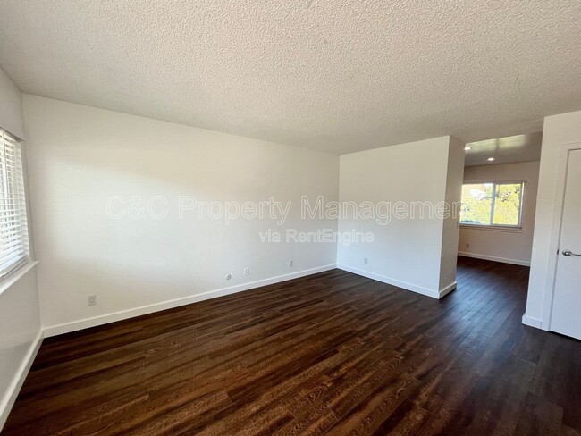 Foto del edificio - 356 Pine St