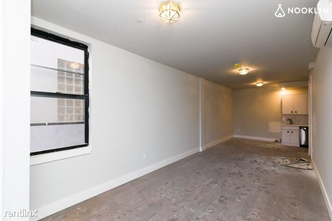 Foto del edificio - 1 br, 1 bath House - 489 Washington Ave