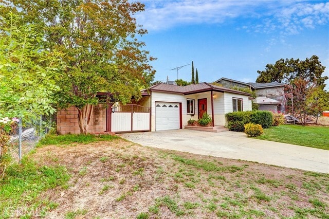 Foto del edificio - 5863 Alonzo Ave