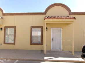 Building Photo - 303 McClintock Dr