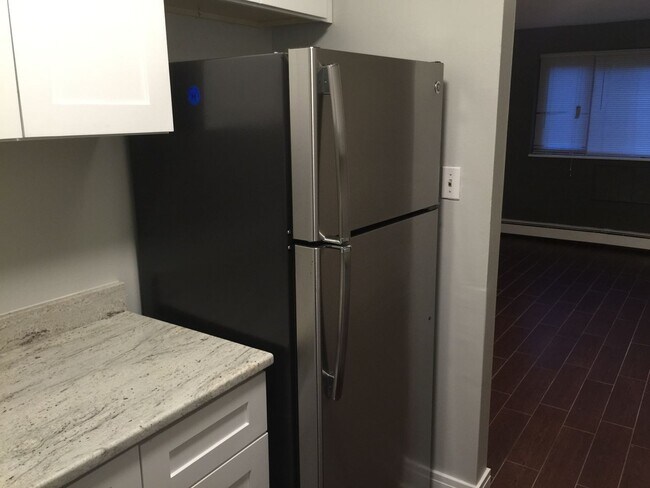 Foto del edificio - Amazing Kenwood 1bed/1bath Apartment