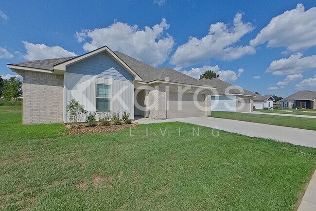 Building Photo - 115 Rainfall Ln