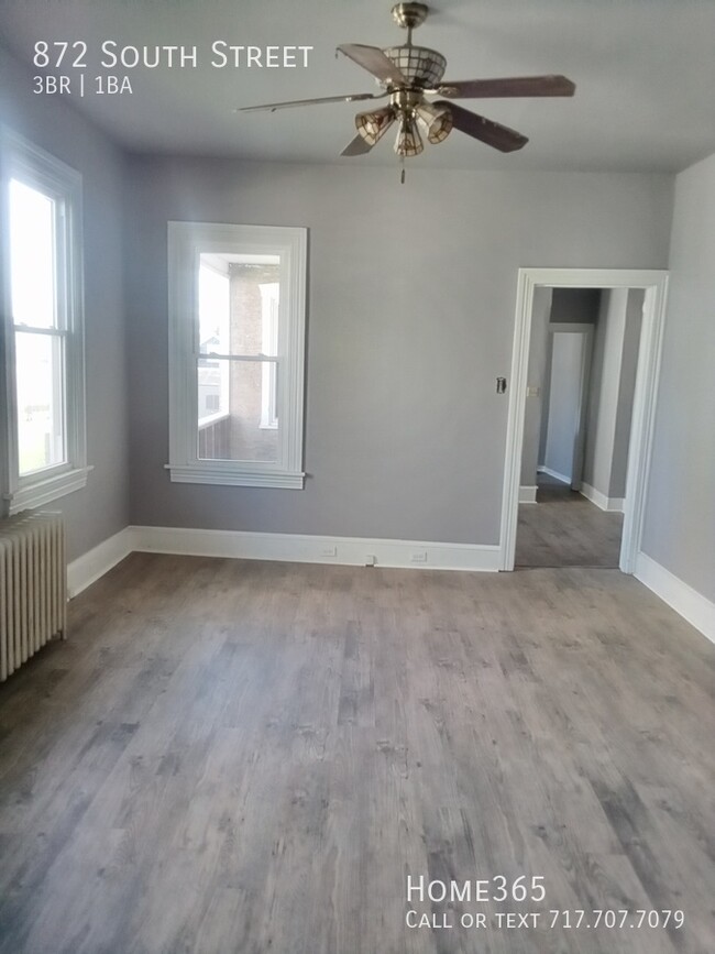 Building Photo - Modern 3 bedroom Home