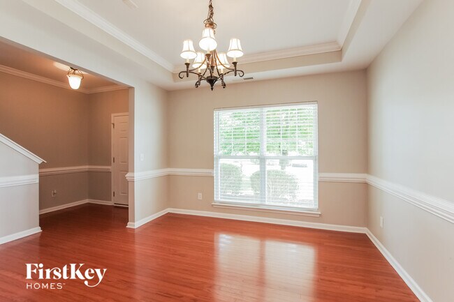 Foto del edificio - 4407 Lawrence Daniel Dr