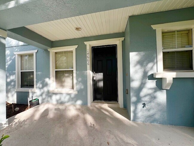 Foto del edificio - Community pool across the street!! AVALON PARK TOWNHOUSE! MOVE IN NOW ! Spacious 3 bds 2.5 bath 2...
