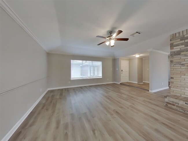 Building Photo - 17526 Jolly Boat Dr