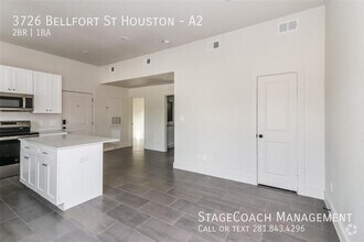 Building Photo - 3726 Bellfort Ave