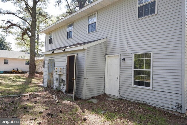 Building Photo - 1421 Emerson Ave