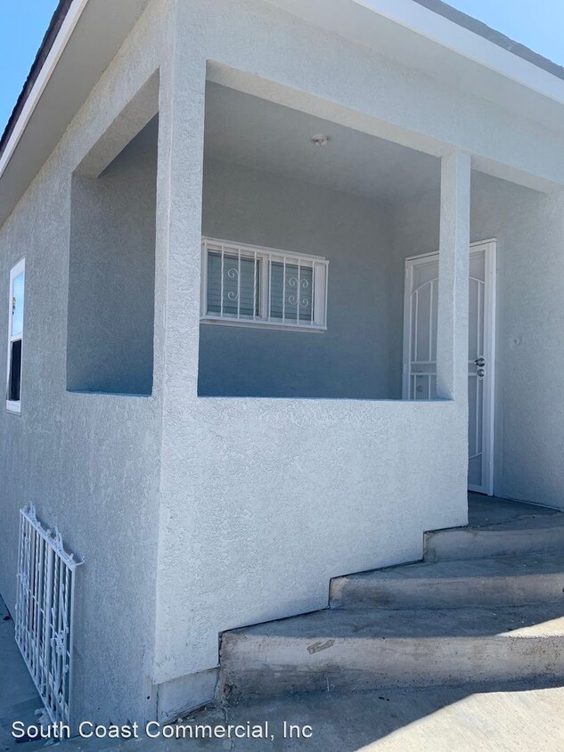 Foto del edificio - 3071-3081 Ocean View Blvd