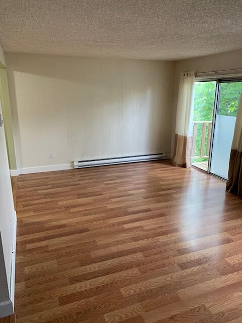 sala de estar - 8746 NE Glisan St