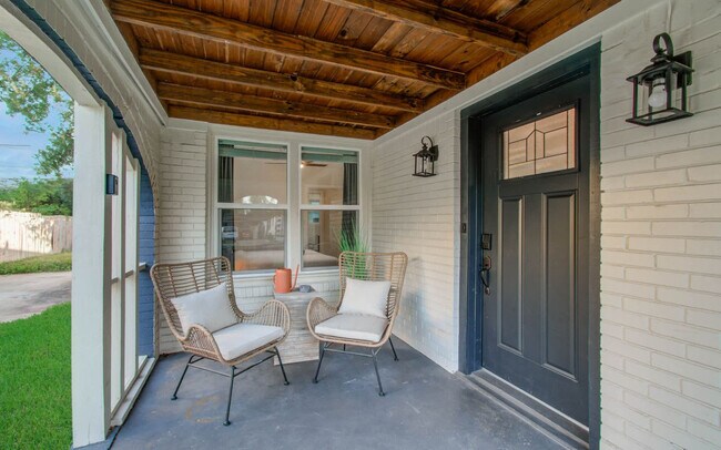 Foto del edificio - 5312 Jefferson St