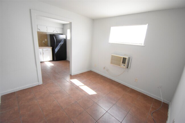 Foto del edificio - 4353 Brinkley St