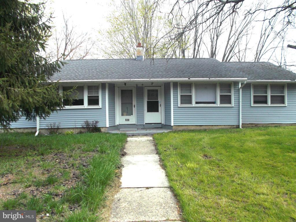 Foto principal - 830 Pemberton - Browns Mills Rd