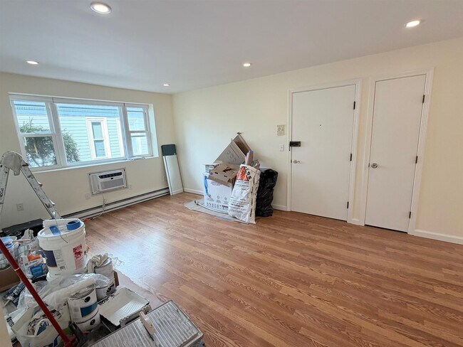 Foto del edificio - 108 Trowbridge St