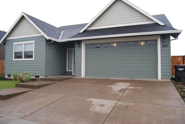 Building Photo - 3-bedroom Home for rent Independance OR