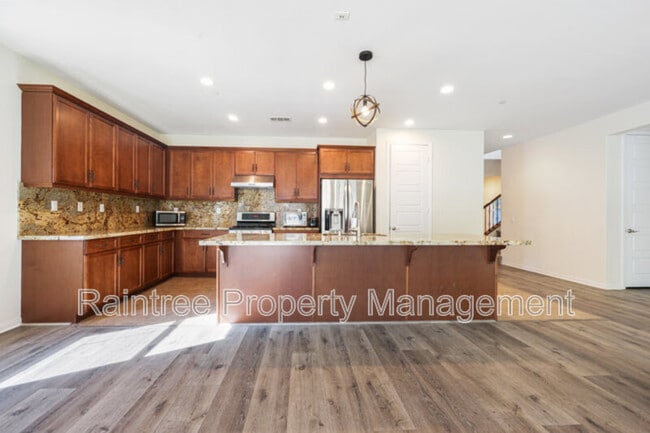 Building Photo - 1735 Avenida Regina