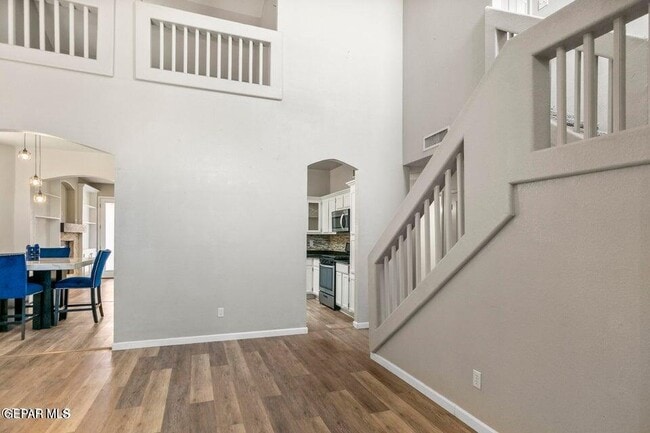 Foto del edificio - 12391 Paseo Nuevo Dr