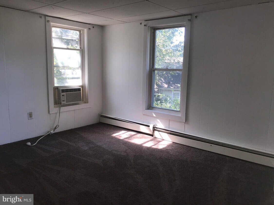 17 Martel St Unit B, Mantua Township, NJ 08051 Apartment for Rent in