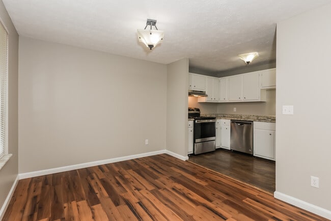 Building Photo - 4841 Bayview Ct