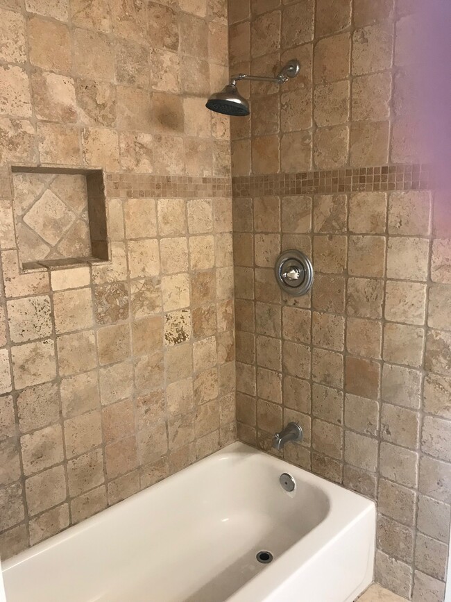 Shower and Tub - 7160 Grable St