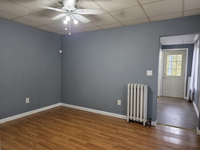 Foto del edificio - 212 Whitman Ave