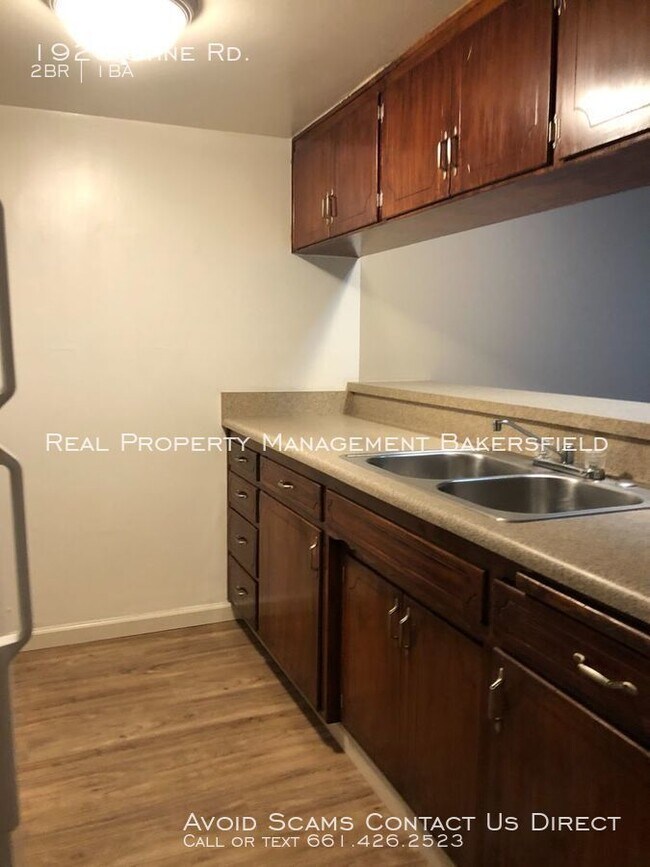 Foto del edificio - 1926 Stine Rd . ZERO Deposit Ask us how!