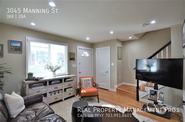Building Photo - 3045 Manning St