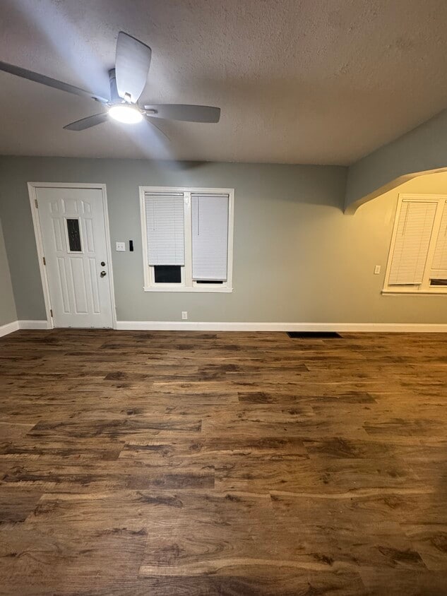 Foto del edificio - 522 S Sherman Dr