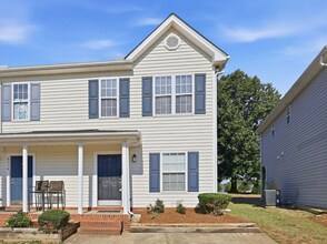 Building Photo - 2121 Ventana Ln