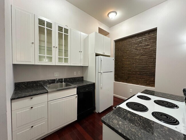 Foto del edificio - 2215 Eutaw Pl