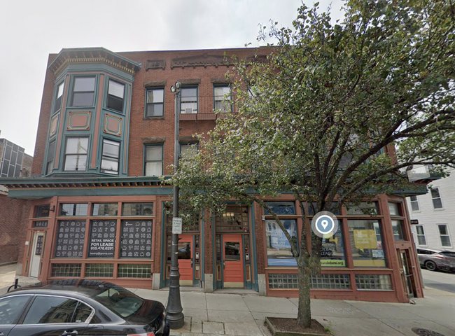 Foto del edificio - 1534 Tremont St