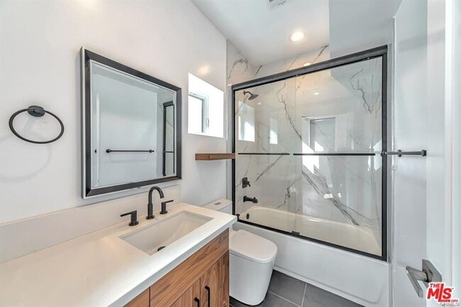 Building Photo - 3141 S Halm Ave